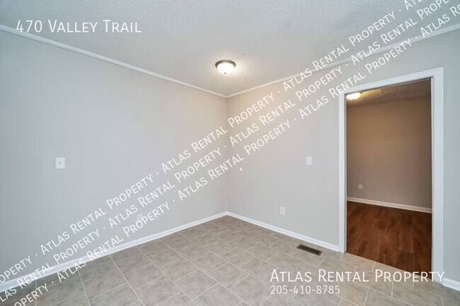 Building Photo - 470 Valley Trail