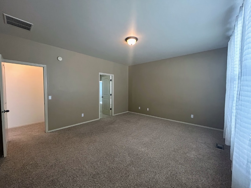 Building Photo - 492 Shadetree Trail