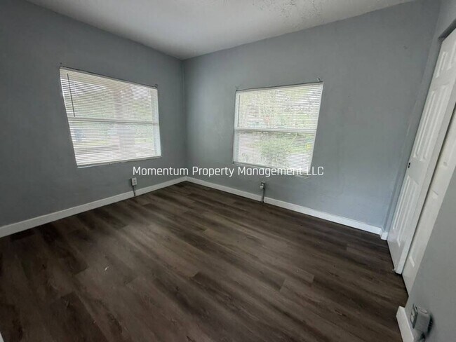Building Photo - 4605 N 38th St