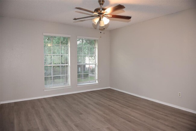 Building Photo - 2811 Grants River Cir