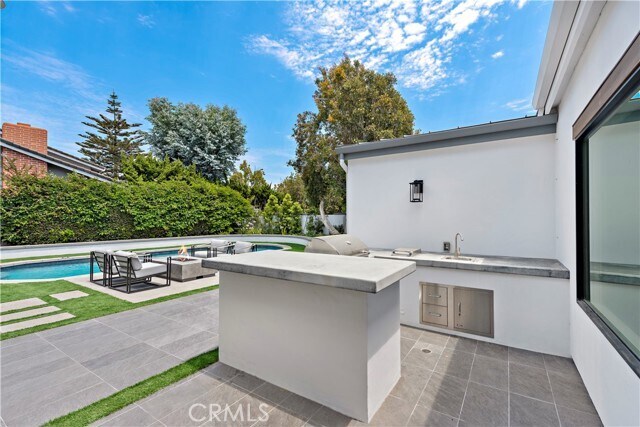 Building Photo - 2507 Alta Vista Dr