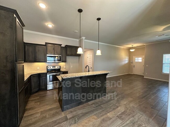 Building Photo - 3404 N W 161st St