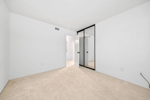 Building Photo - 9346 Laurentian Dr