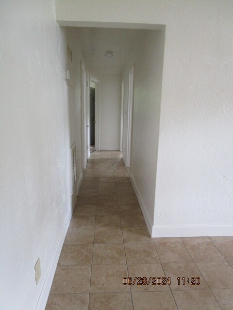 Building Photo - 1025 Imperial Dr