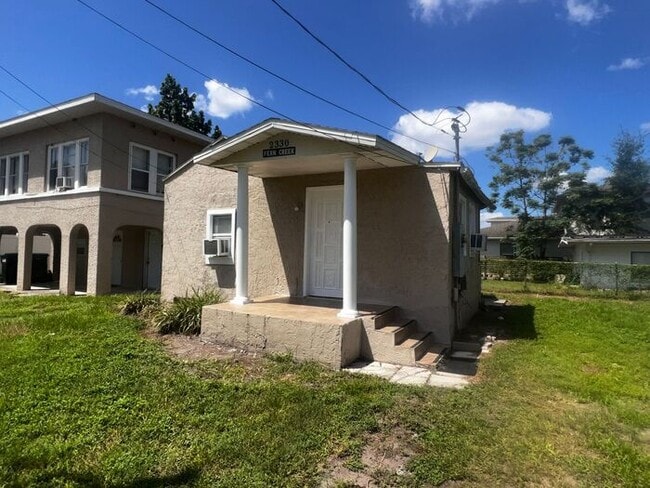 Building Photo - 2330 S Ferncreek Ave