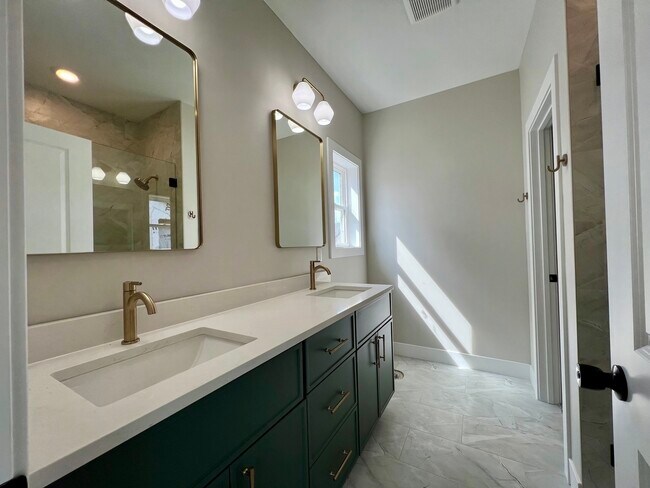 Building Photo - 3811 Boulder Ridge Dr