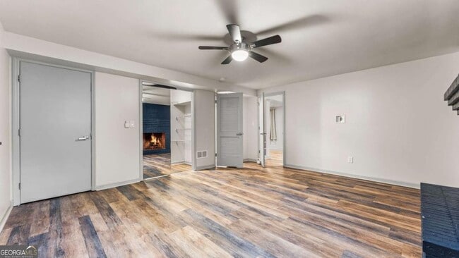 Building Photo - 2676 Cottonwood Dr