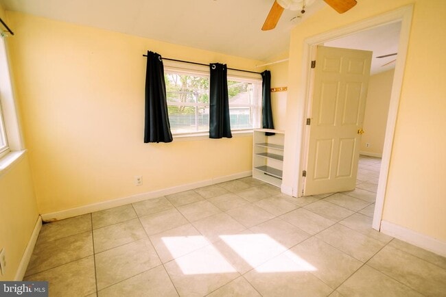 Building Photo - 222 MacClelland Ave