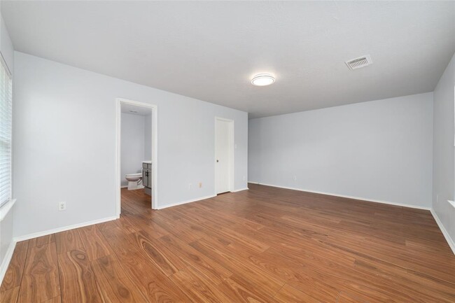 Building Photo - 12111 Country Orchard Ln