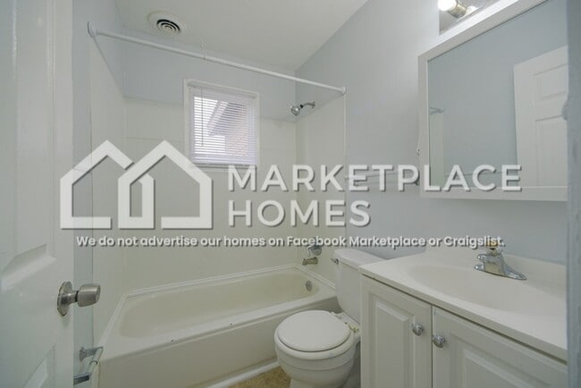 Building Photo - 6855 Woodhurst Dr