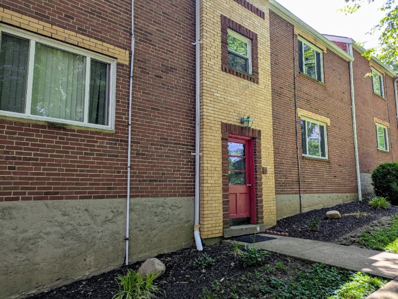 Building Photo - 5928 Belmont Ave