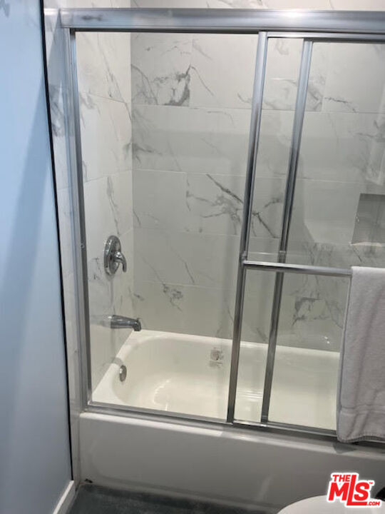 Building Photo - 15522 Sylvan St