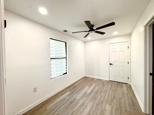 Building Photo - 1515 Madison St