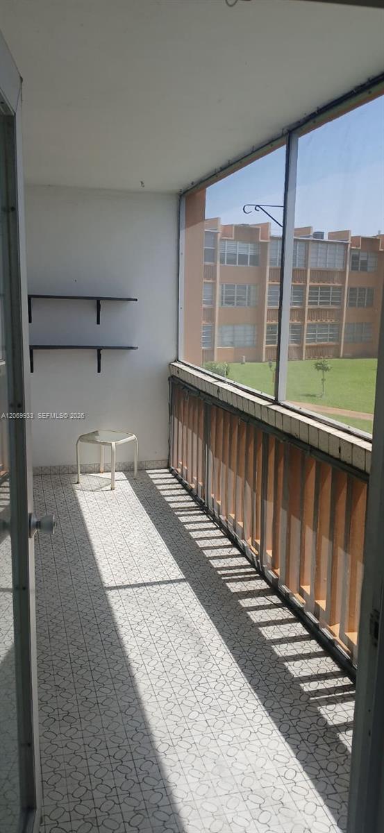 Building Photo - 1591 NE Miami Gardens Dr