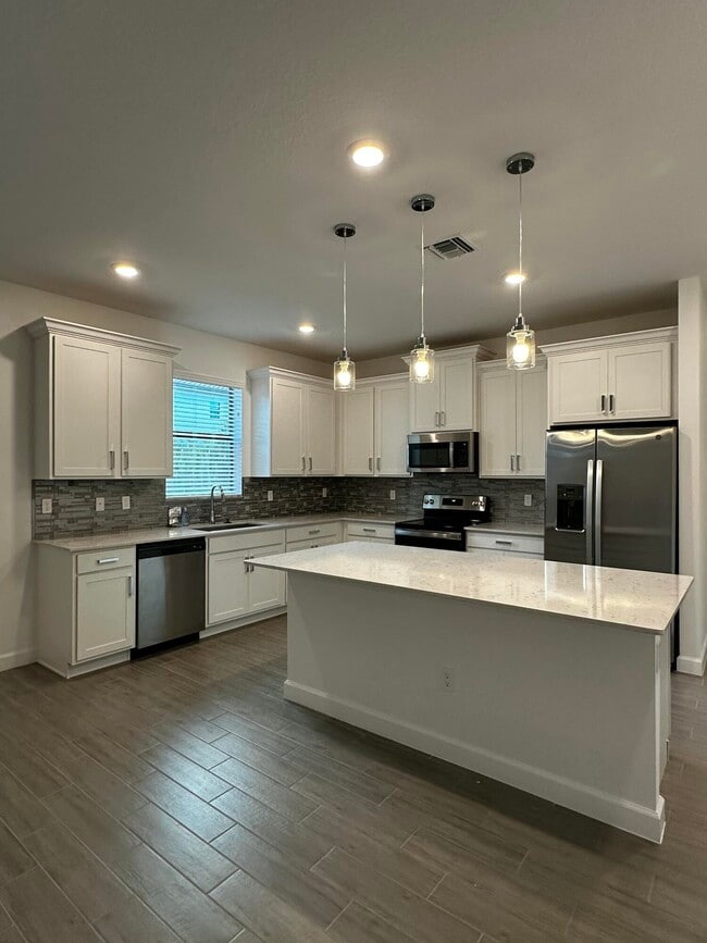 Building Photo - 3507 Bauer Rd