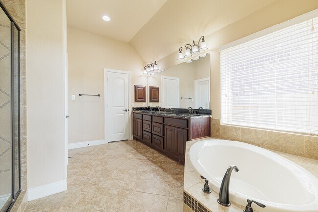 Building Photo - 23403 Clark Arbor Ln