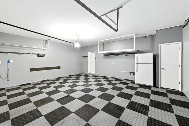 Building Photo - 105 Hal Sutton Cove