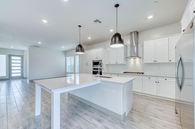 Building Photo - 860 Spg St W