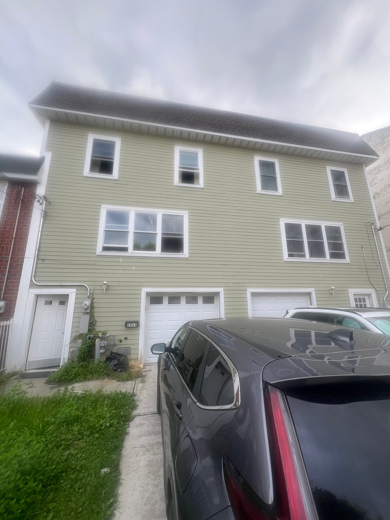 Building Photo - 2864 W 36th St
