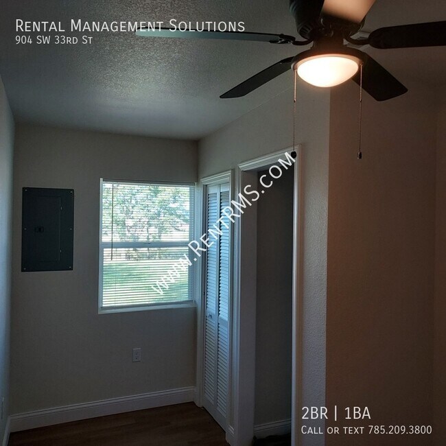 Building Photo - 904 SW 33rd St