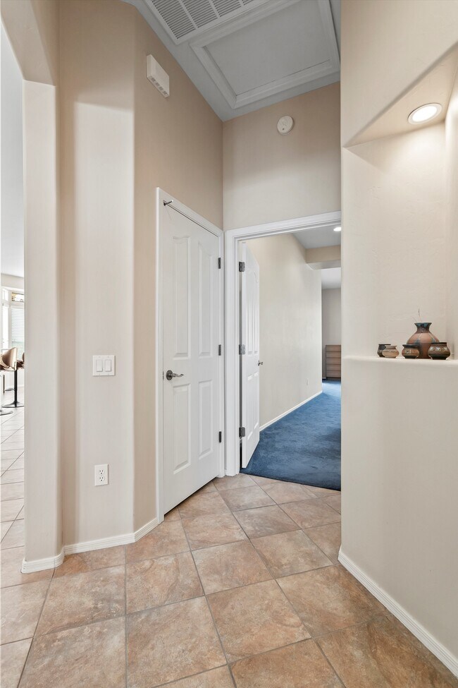 Building Photo - 5428 W Winding Desert Dr