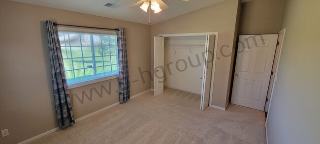 Building Photo - Sun Pointe Village Condo