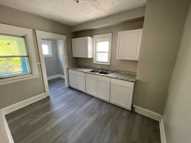 Building Photo - SECTION 8 and EDEN ACCEPTED!! Newly Renovated 4BR Home with Tons of Space!