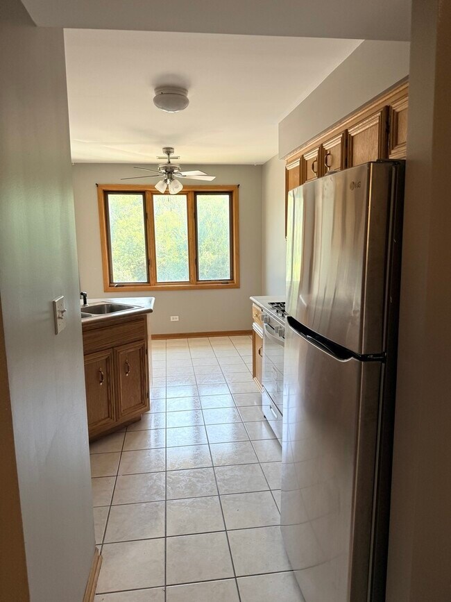 Building Photo - 5150 Shadow Creek Dr