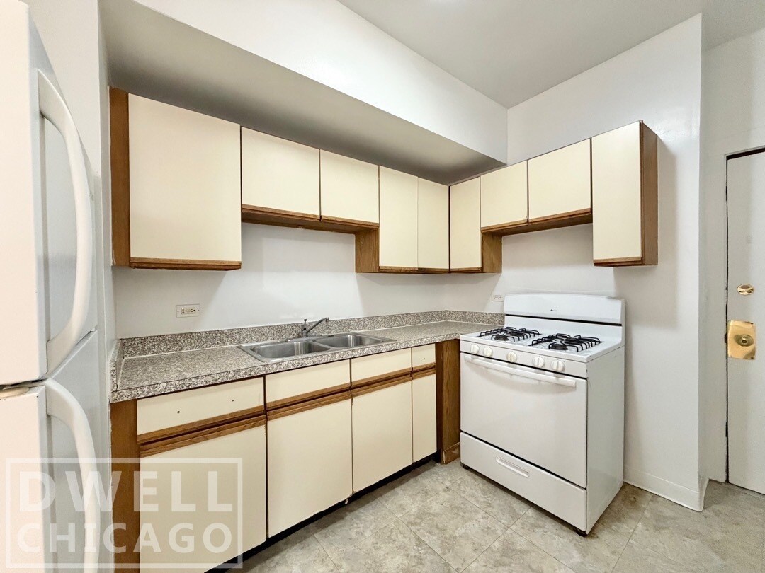 Building Photo - 1516 N Kedzie Ave