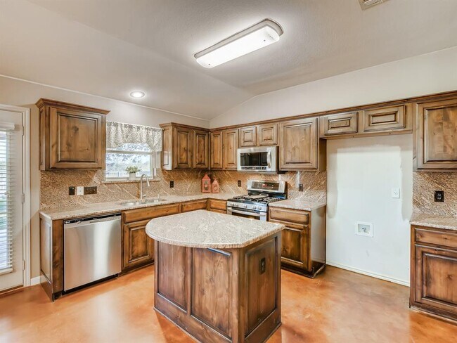 Building Photo - 3676 Spring Canyon Trail