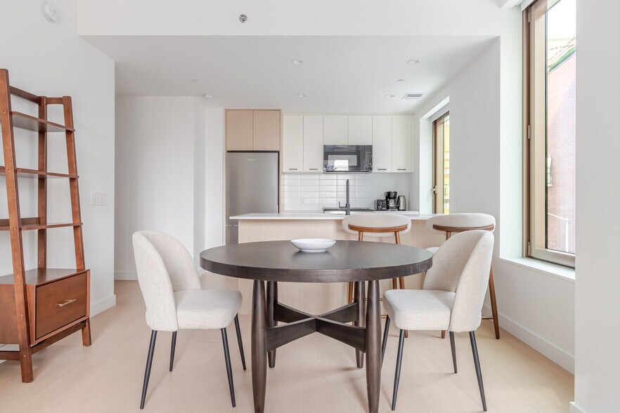 Building Photo - 11 Wharf Way