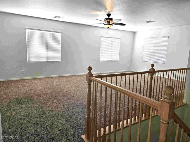Building Photo - 2553 Chateau Clermont St