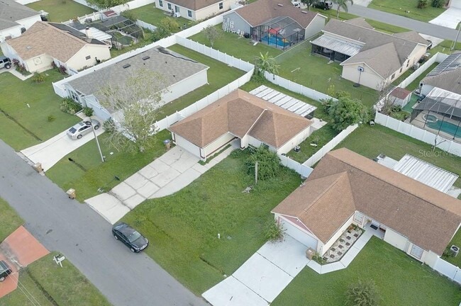 Building Photo - 10 York Ct