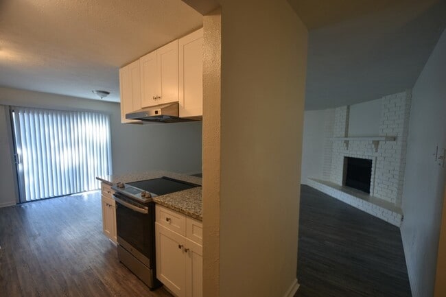 Building Photo - 24215 Beef Canyon Dr