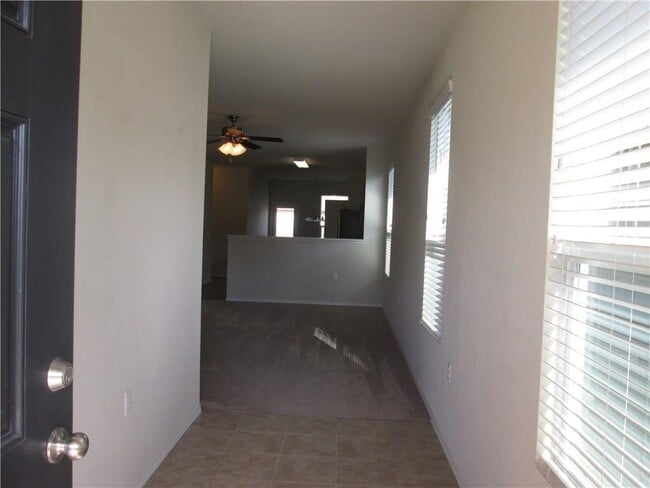 Building Photo - 5801 Knoll Pines Pass