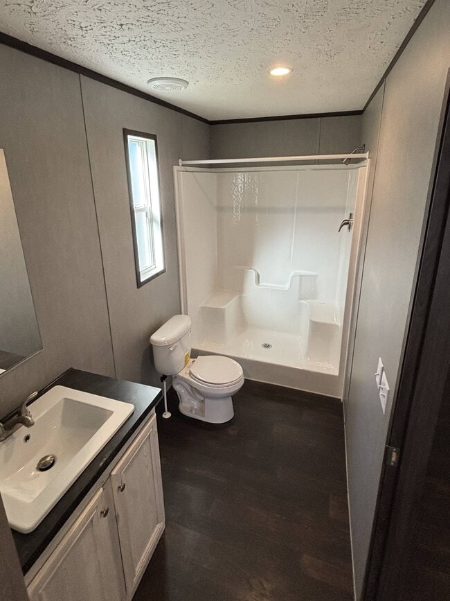 Building Photo - 3150 Plateau Dr