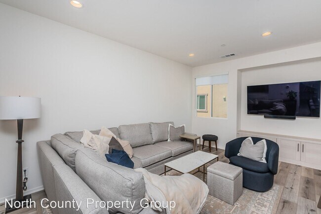 Building Photo - 3 br, 3 bath House - 1170 Via Lucero