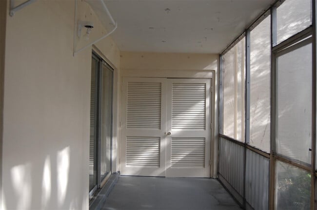 Building Photo - 622 NW 13th St