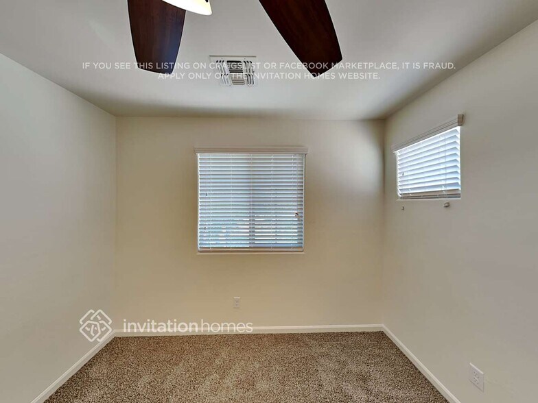 Building Photo - 1449 S Colt Dr