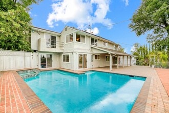 Building Photo - FALL IN LOVE with a Woodland Hills View