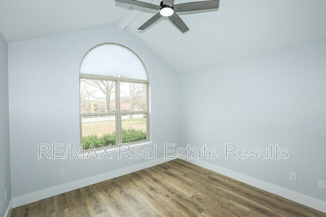 Building Photo - 57 Taylor Dr