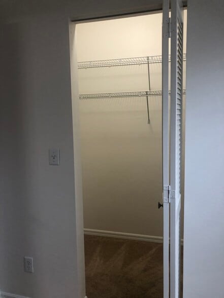 Building Photo - 328 Bradstrom Cir