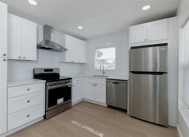 Building Photo - 7291 8th St N