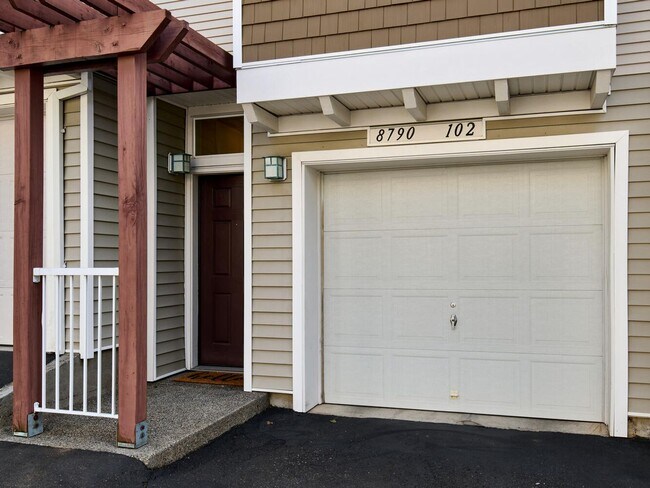 Building Photo - 8790 SW 147th Terrace