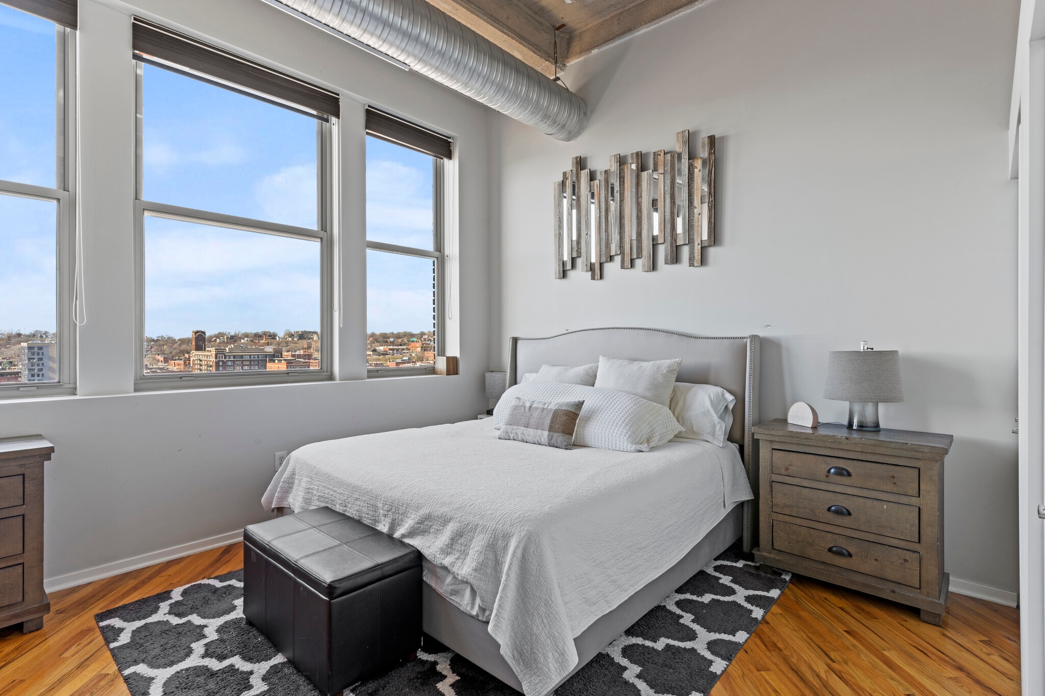 Building Photo - 2107 Grand Blvd