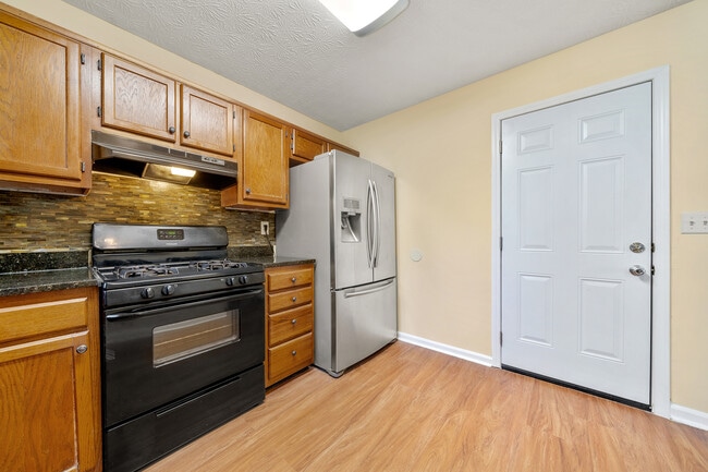 Building Photo - 3904 Sidney Lanier Blvd