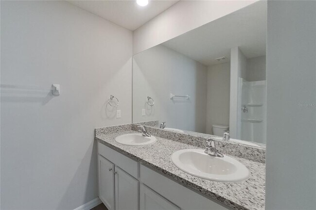 Building Photo - 8700 SW 43rd Ter