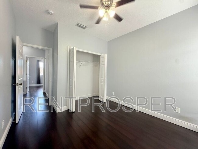 Building Photo - 4205 Canby Dr