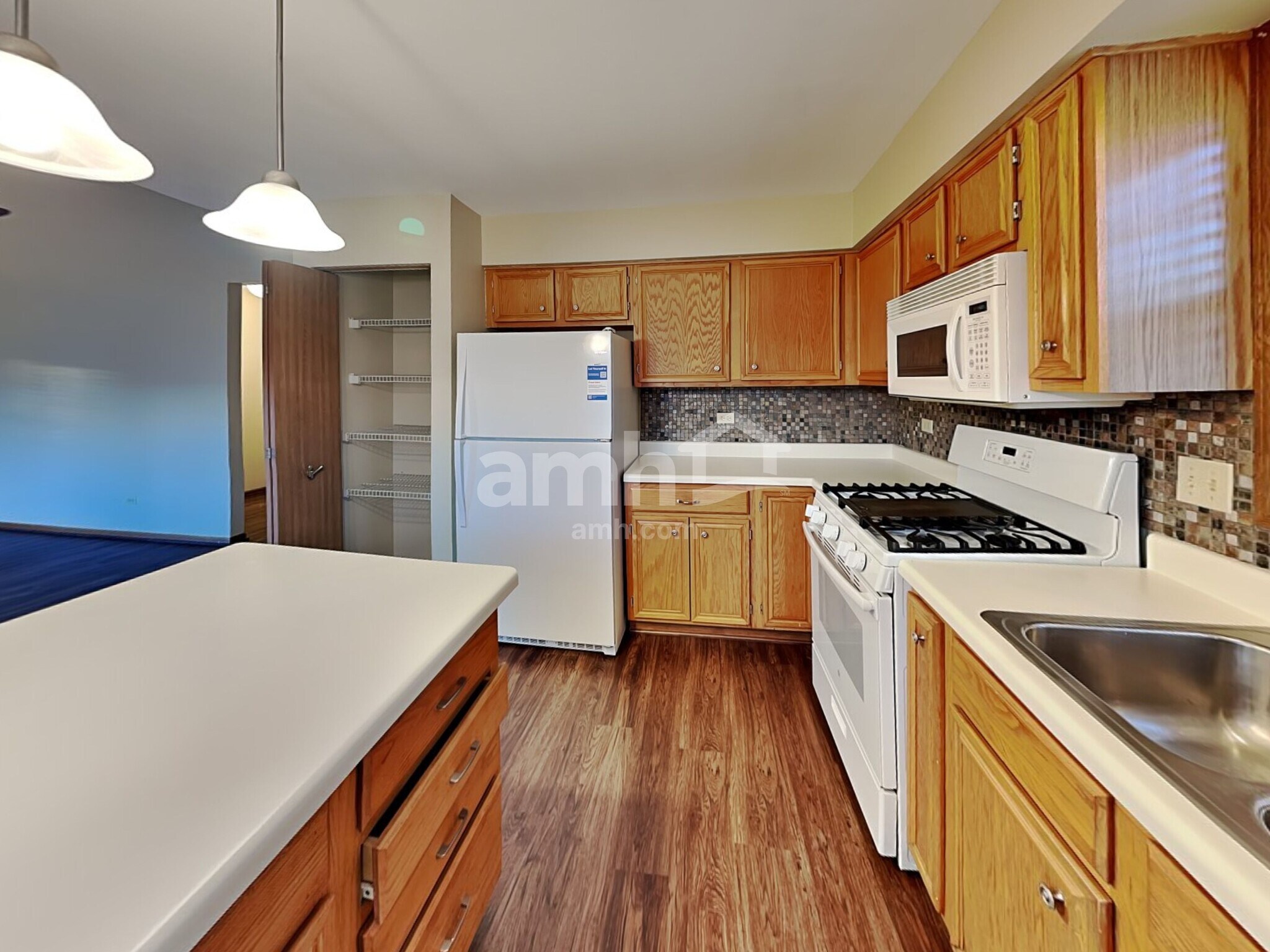 Building Photo - 4506 W Riverside Dr