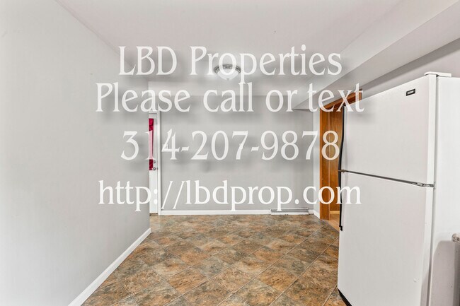 Building Photo - 490 St Marie St